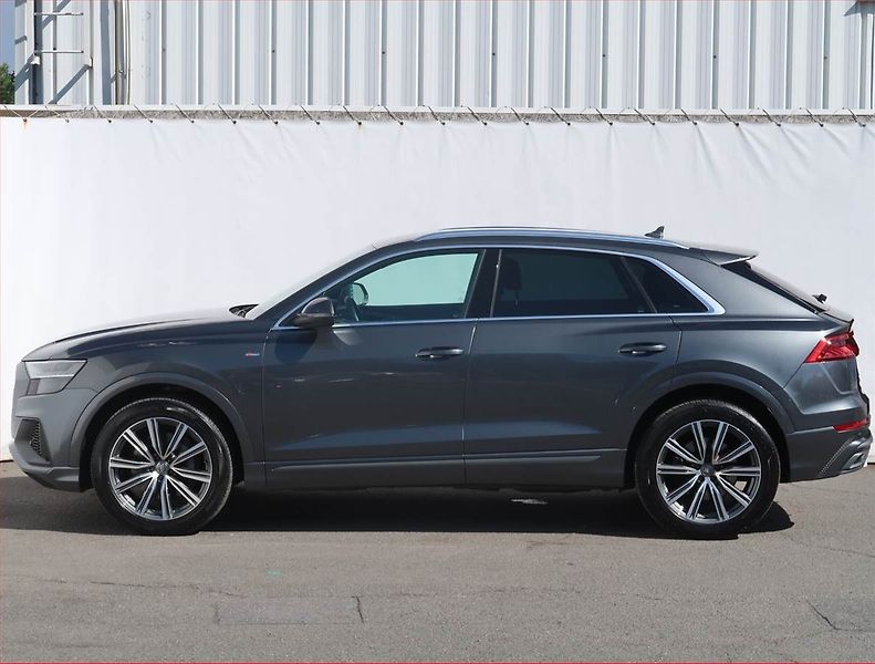 Audi Q8 (2019) 50 TDI - fotka 3 z 32