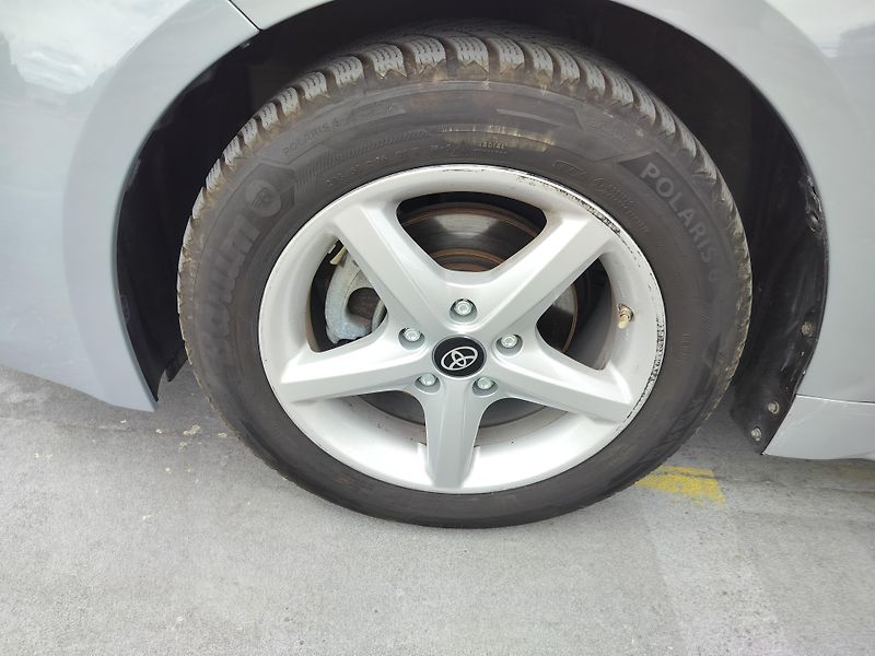 Toyota Corolla 1.8 hybrid business, navigace - fotka 27 z 29