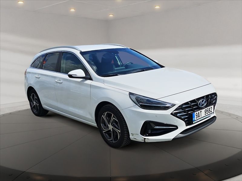 Hyundai i30 1,0 TGDI 120 Smart - fotka 1 z 11