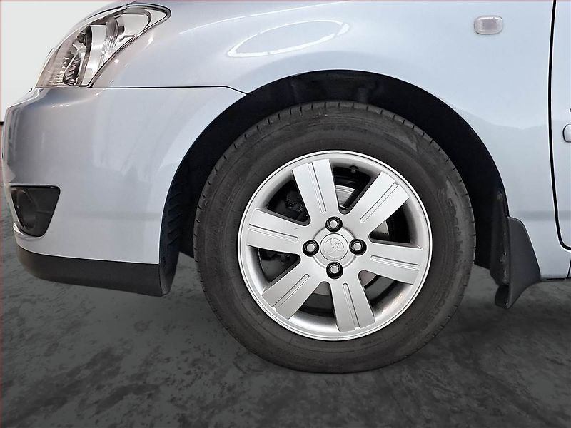 Toyota Corolla (2005) 1.6 VVT-i, ČR,1.maj, nová STK - fotka 14 z 16