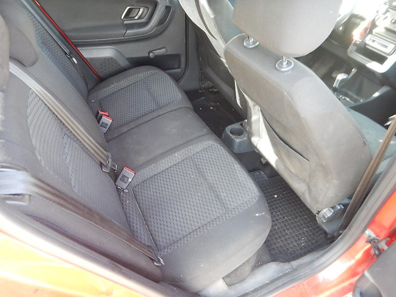 Škoda Fabia 1.6 TDI, KLIMA - fotka 15 z 29
