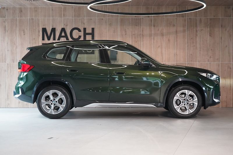 BMW X1 20d xLine, H/K ,Tažné, Head-Up - fotka 6 z 50