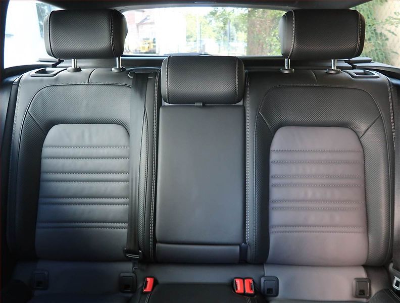 Volkswagen Passat (2020) R-Line 2.0 TDI, Serv.kniha - fotka 10 z 24