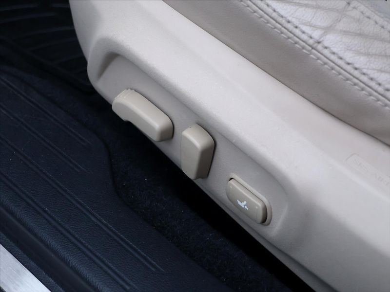 Subaru Outback 2,5 Active Lineatronic CZ DPH - fotka 17 z 38