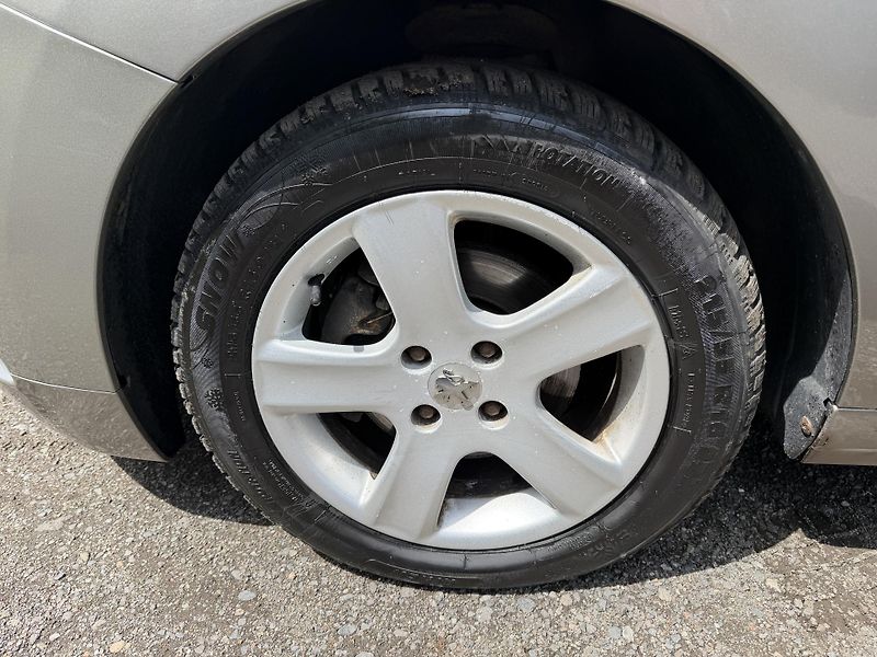 Peugeot 5008 1.6 HDI  - fotka 23 z 26