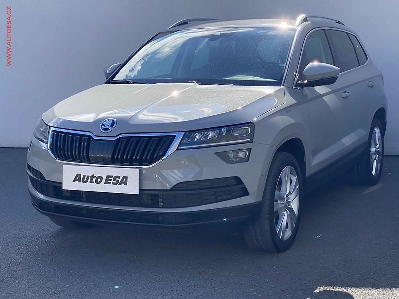 Škoda Karoq (2017) 1.5 TSi, Style, DSG, LED - fotka 3 z 20