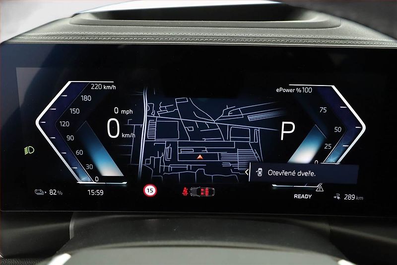 BMW i4 (2022) eDrive40, SoH 95% - fotka 9 z 21