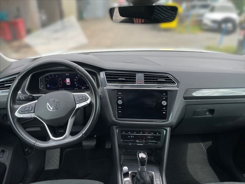 Volkswagen Tiguan 1,5 TSI Elegance DSG - fotka 9 z 11