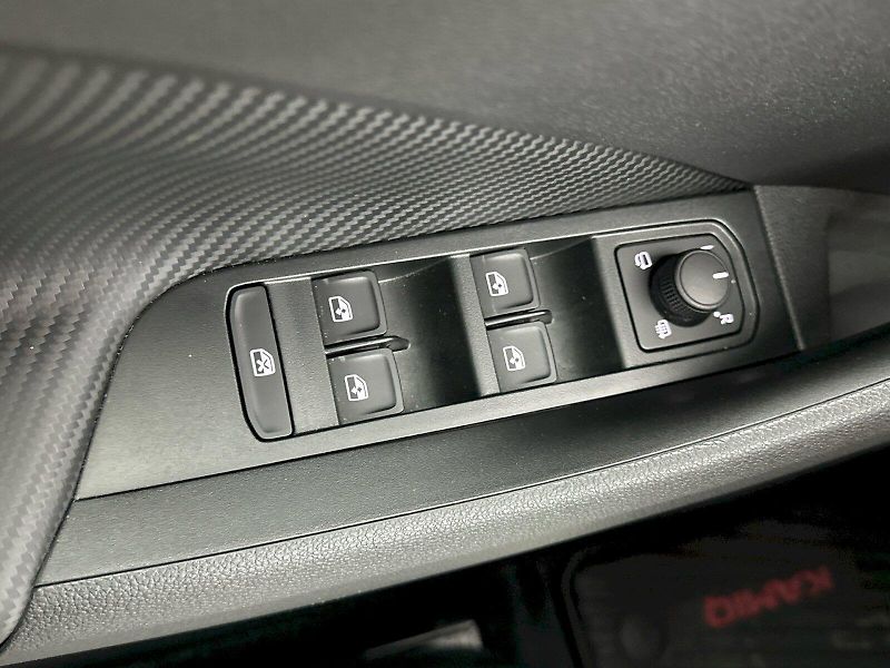 Škoda Kamiq (2025) DSG 1.5TSI 110kW Monte Carlo - fotka 27 z 33