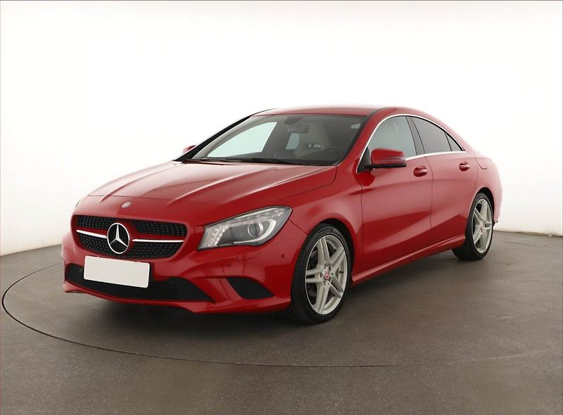 Mercedes-Benz CLA (2013) 220 CDI, Automat, Kůže, Navi - fotka 2 z 18