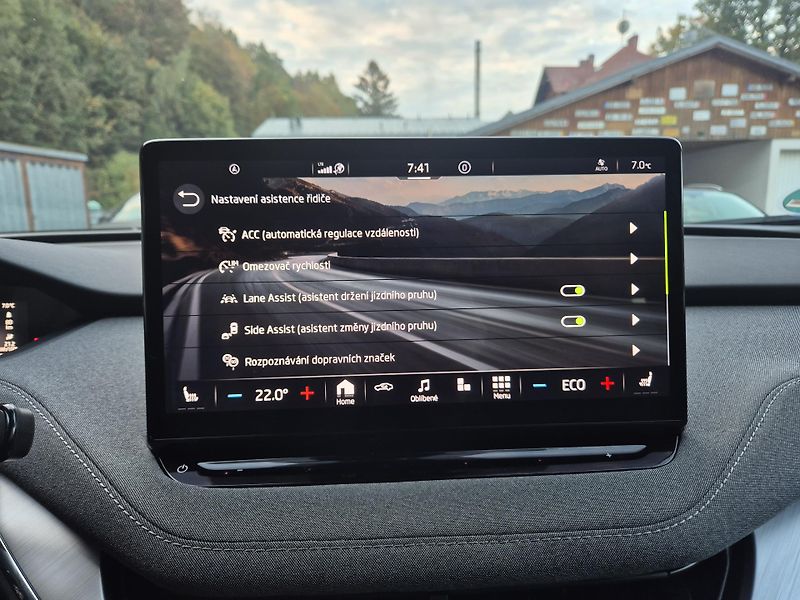 Škoda Enyaq 150kw, iV80 19ALU SOH 94% - fotka 26 z 47