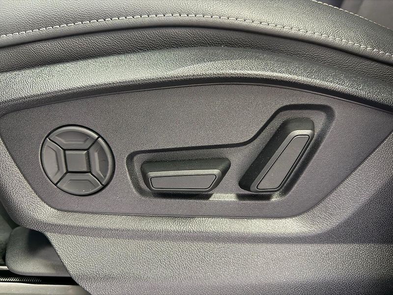Audi Q8 50TDI QUATTRO S-LINE, PANORAMA - fotka 28 z 37