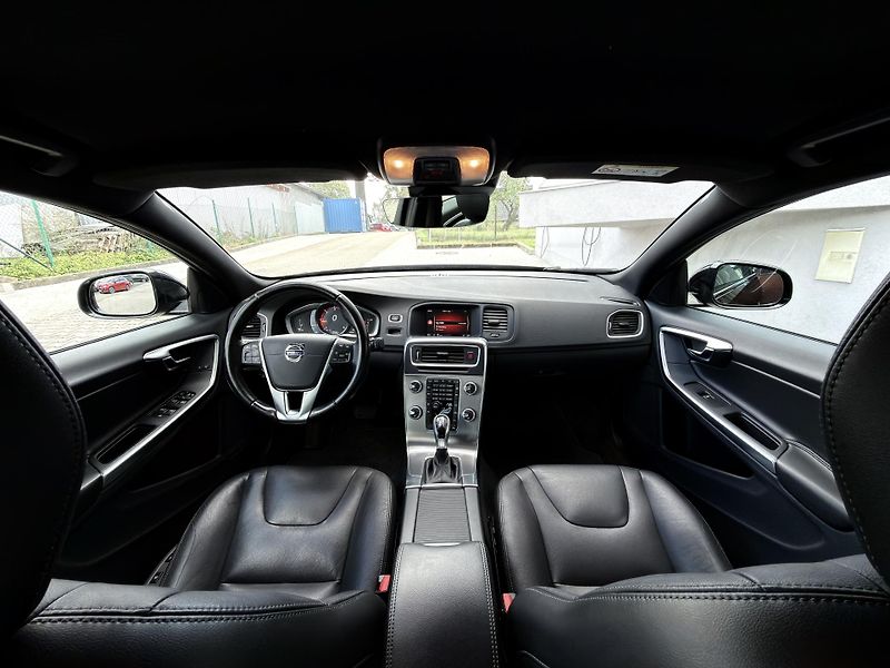 Volvo S60 CrossCountry D4 // POLESTAR - fotka 16 z 30
