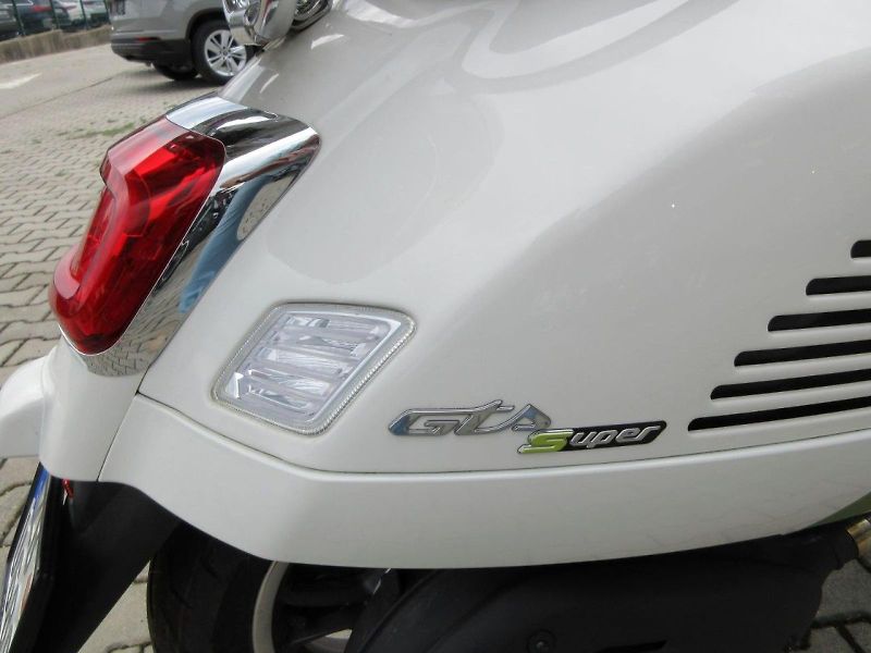Vespa (2025) GTS 310 SuperTech e5+ - fotka 7 z 10