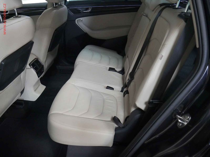 Škoda Kodiaq (2018) 2.0 TDi 4x4, 2.maj,ČR, Style - fotka 10 z 25