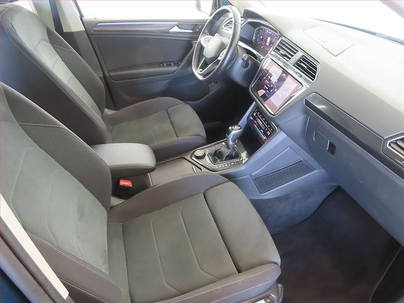 Volkswagen Tiguan (2021) 2.0 TDI - fotka 9 z 14