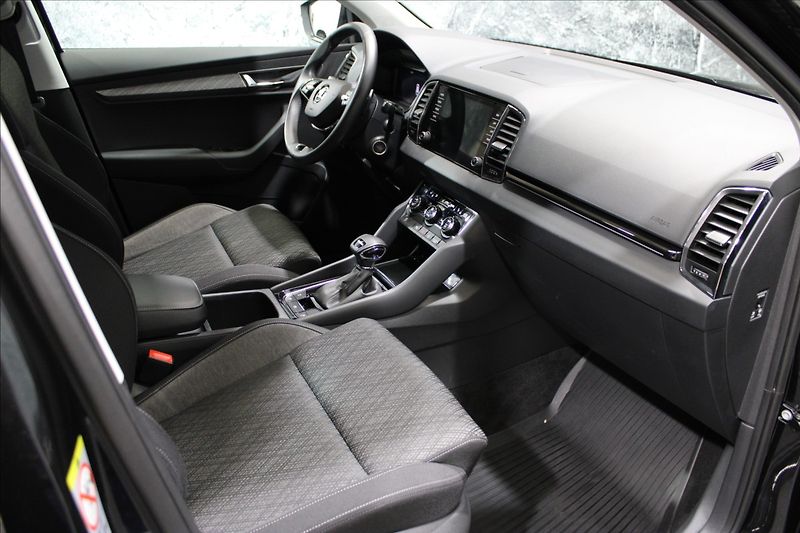 Škoda Karoq 2,0 TDI DSG style 1.maj, CZ - fotka 11 z 33