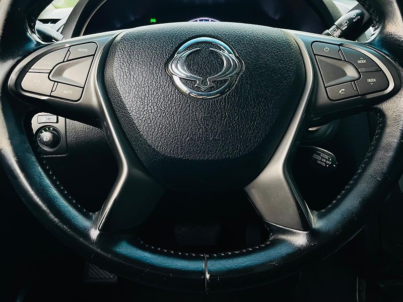 SsangYong Rexton 2.0TD 4x4 AUTOMAT TAŽNÉ VÝHŘEV - fotka 29 z 51