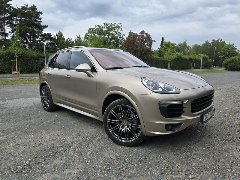 Porsche Cayenne (2015) 4,2 S,ČR,1.maj, Záruka, DPH - fotka 1 z 20