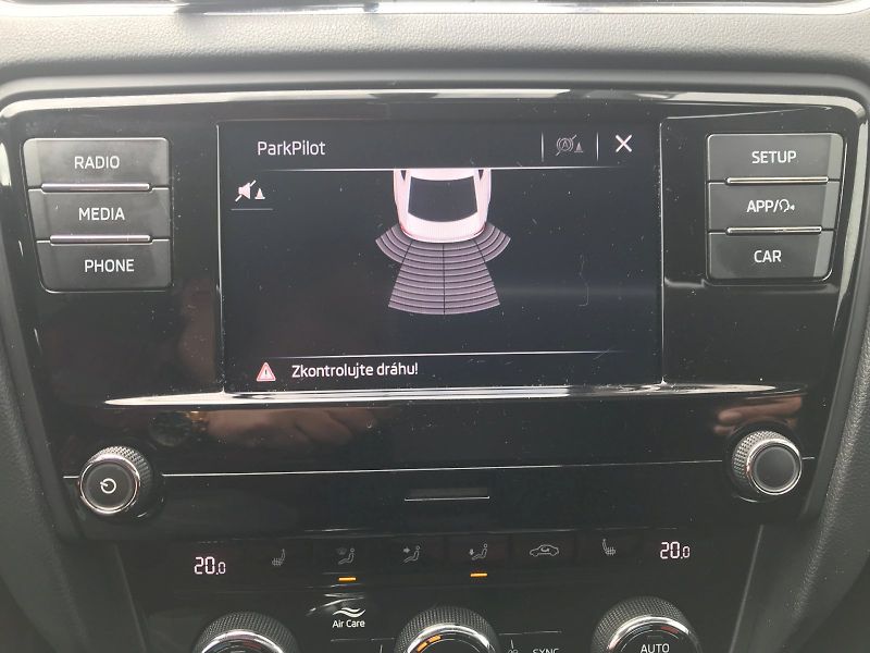 Škoda Octavia (2019) Ambition 1,5 TSI - fotka 12 z 25