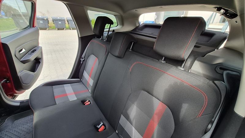 Dacia Duster (2019) 1.3 TCe,Techroad,1.majitel,DPH - fotka 20 z 29