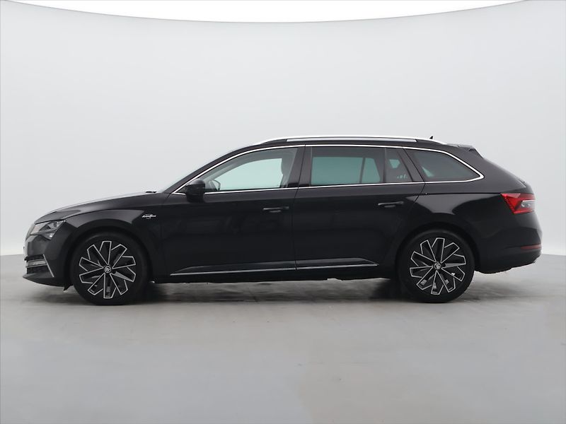 Škoda Superb 2,0 TDI 140kW 4x4 DSG L&K DPH - fotka 4 z 37