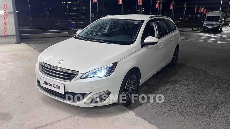 Peugeot 308 (2016) 1.6 Blue HDi, ČR, Allure - fotka 1 z 3
