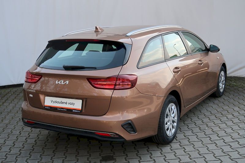 Kia Ceed (2022) Sportswagon 1.0 T-GDI / 88 kW - fotka 2 z 30