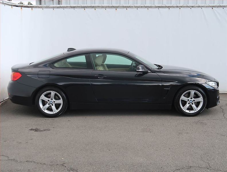 BMW Řada 4 (2014) 418d, Serv.kniha, Kůže - fotka 6 z 19