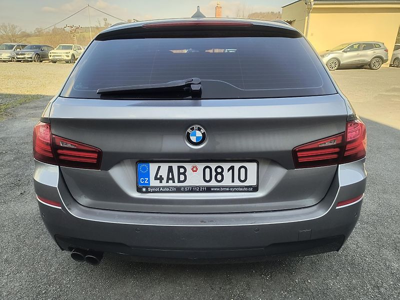 BMW Řada 5 (2014) 525d M xDRIVE/HEAD-UP/PANORAMA - fotka 10 z 61