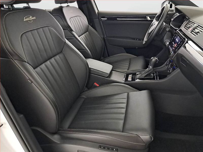 Škoda Superb (2021) Laurin&Klement 2.0 TDI - fotka 9 z 21