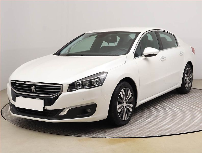 Peugeot 508 (2014) Allure 2.0 HDi, Navi, Tempomat - fotka 2 z 19