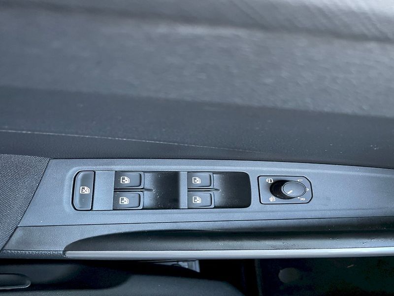 Škoda Fabia (2025) SELEC TS 70/1.0 M5F - fotka 23 z 42
