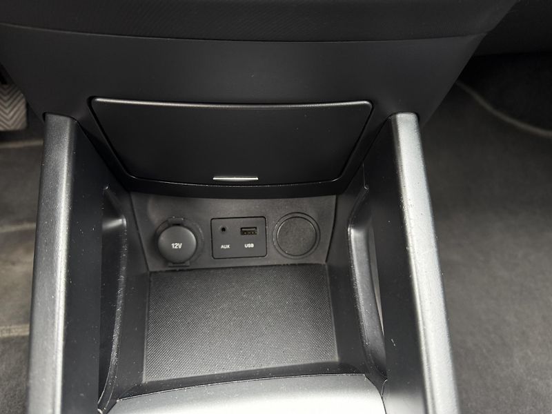 Kia Ceed 1.4CVVT 66kW ČR - fotka 12 z 17