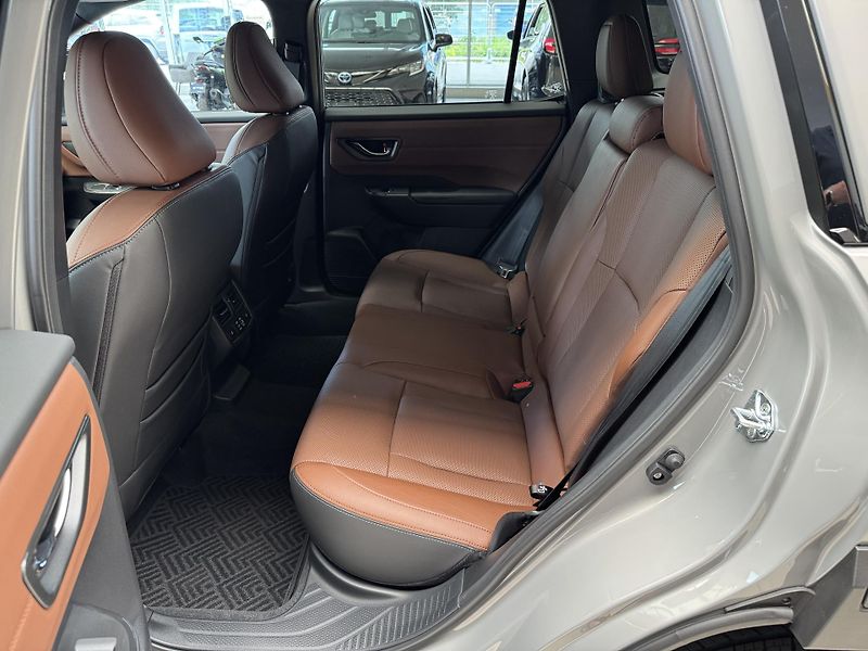 Subaru Outback 2,4T Premier XT - fotka 12 z 58