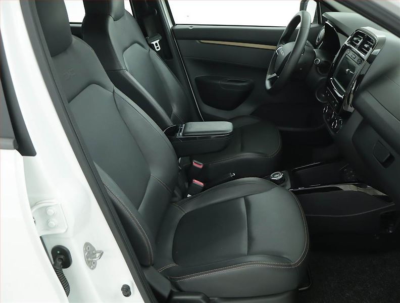 Dacia Spring (2024) Electric 65 (27 kWh), SoH 97% - fotka 9 z 17