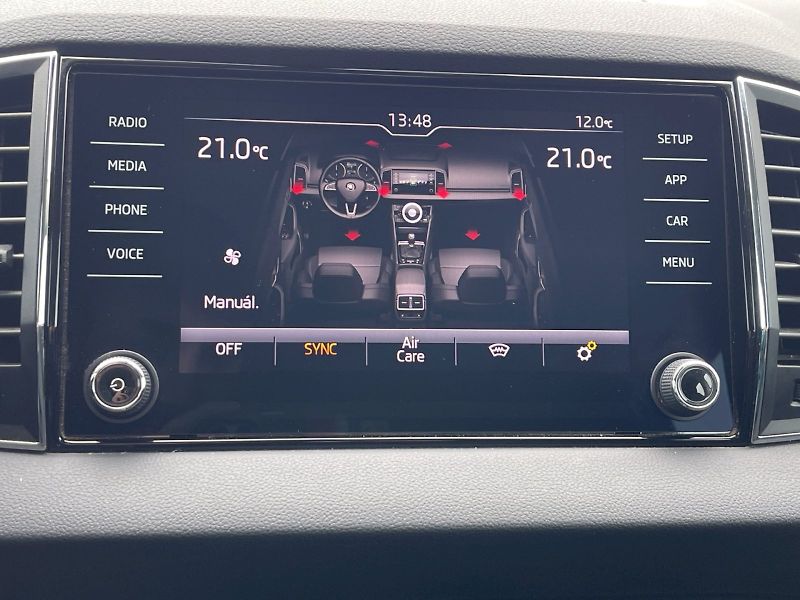 Škoda Karoq (2019) 1.5 TSI 110 kW Ambition Plus - fotka 16 z 31