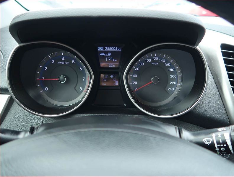 Hyundai i30 (2013) 1.6 MPI, LPG, Tempomat - fotka 11 z 15