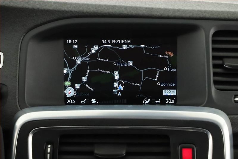 Volvo V60 (2016) T4 2.0, Serv.kniha, Kůže, Navi - fotka 10 z 17