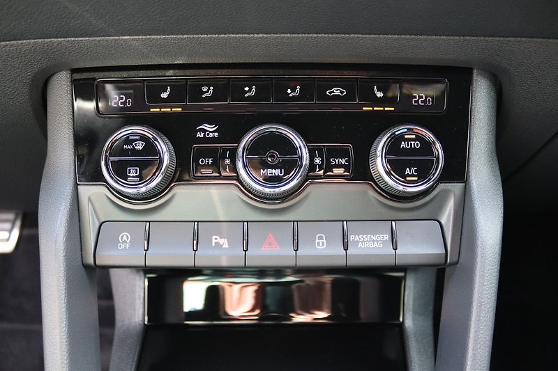 Škoda Karoq Škoda Karoq 1.5 TSI ACT Sport - fotka 30 z 50