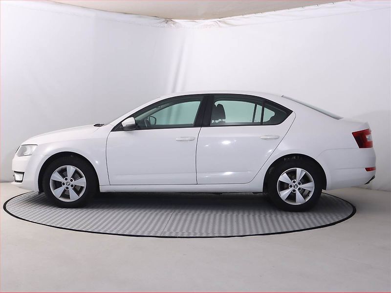 Škoda Octavia (2013) 1.6 TDI, Serv.kniha, Tempomat - fotka 3 z 18