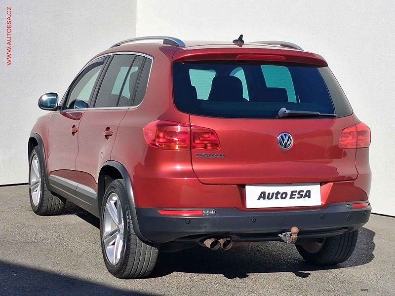 Volkswagen Tiguan (2015) 1.4 TSi 4motion, Lounge - fotka 6 z 19