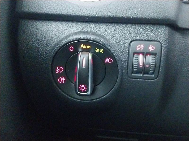 Volkswagen Tiguan (2023) 1.4 TSI, Navi, Tempomat - fotka 18 z 20