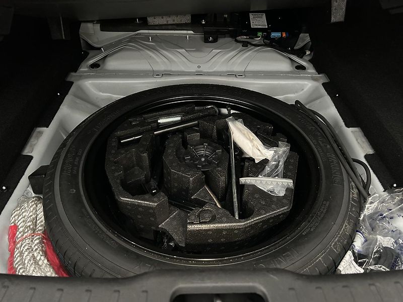 Volvo S90 2.0 T6 4x4 Inscription - fotka 13 z 30