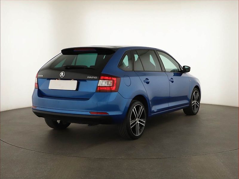Škoda Rapid (2015) Spaceback 1.2 TSI, Tempomat - fotka 5 z 15