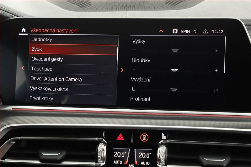 BMW X6 (2022) xDrive40i - fotka 15 z 29