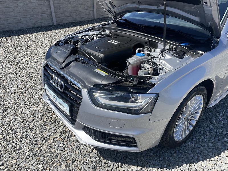 Audi A4 Avant 2.0TDi 120PS S-LINE AVANT TOP! - fotka 80 z 179