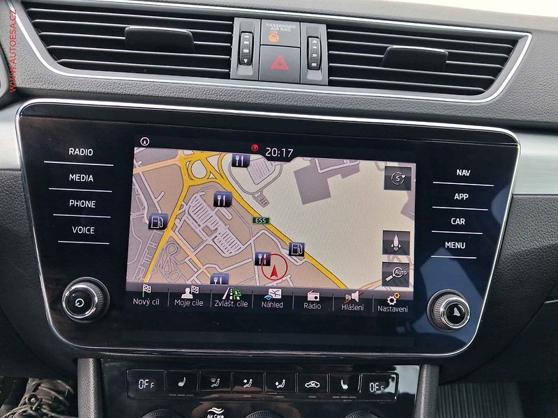 Škoda Superb (2018) 2.0TDi, Style, STK9/28 - fotka 17 z 19