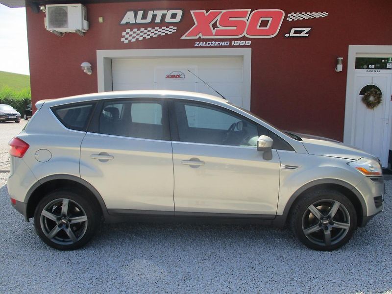 Ford Kuga 2.0 TDCi 4x4 +sada kol - fotka 2 z 30
