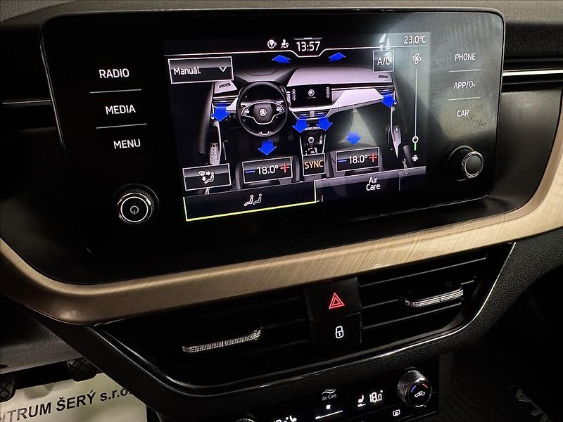 Škoda Scala 1.0TGI STYLE ACC 2XKOLA LED - fotka 26 z 42